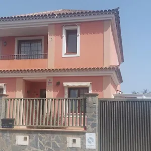 https://chalet-anagato.in-canary-islands.com